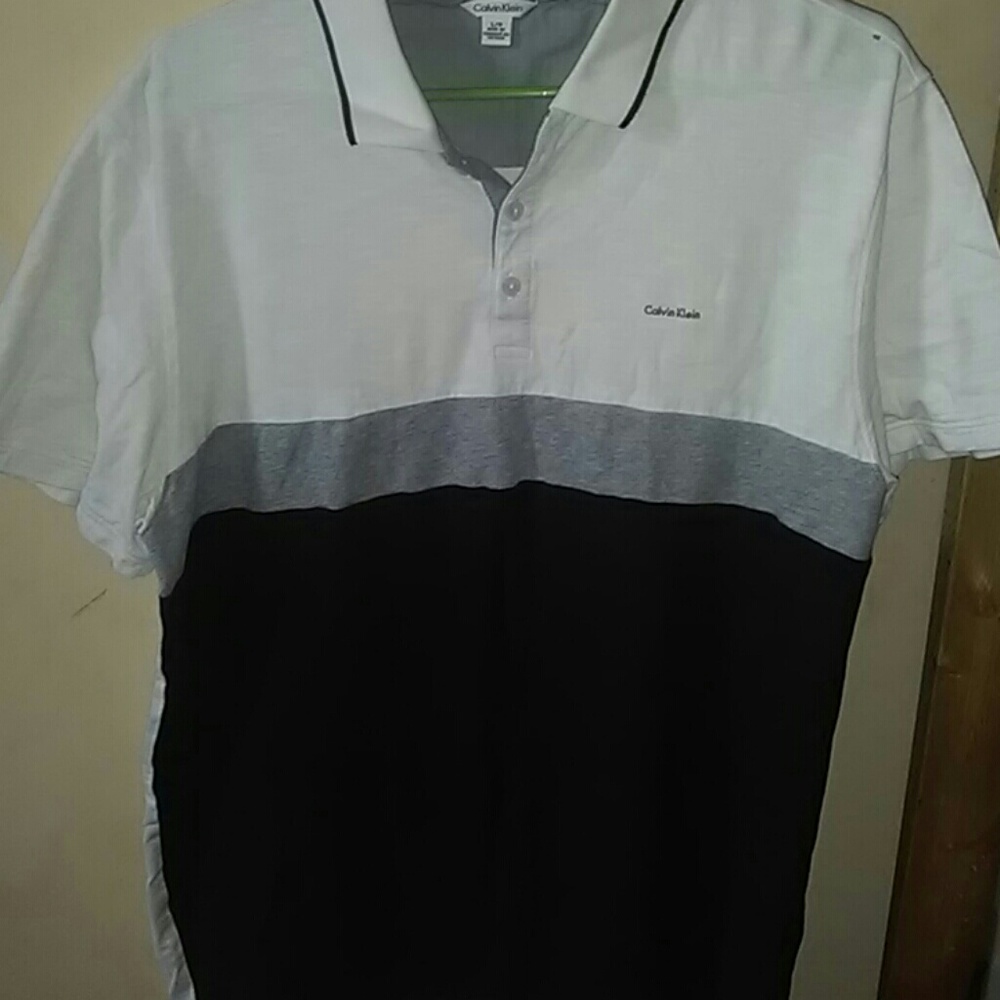 Men's Calvin Klein shirt